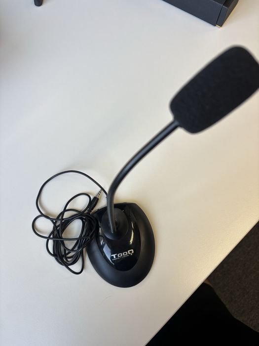 Microfone de fios