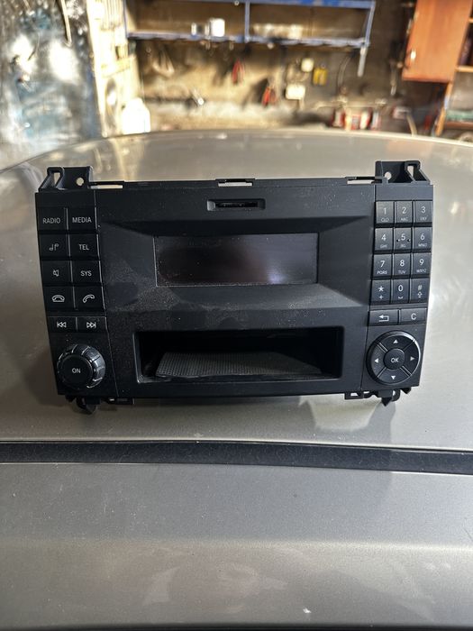 Магнитола Alpine MR2320 на Sprinter W906, Vito V639, V447,