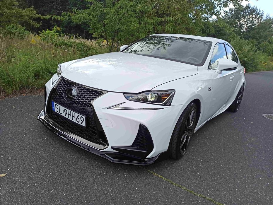 Lexus is 350 - 300 AWD F-sport 3.5 V6 LPG