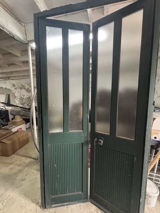 Vendo porta de aluminio