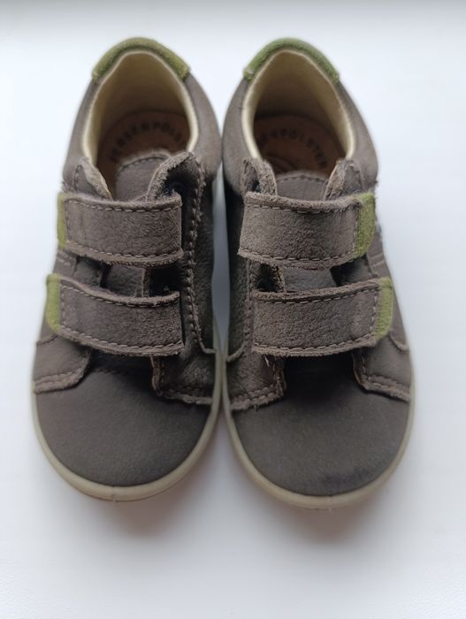 Дитяче взуття, Кросівки дитячі