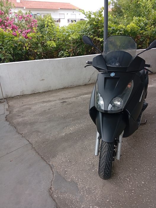 Vendo ou troco Piaggio 125 x7 2009