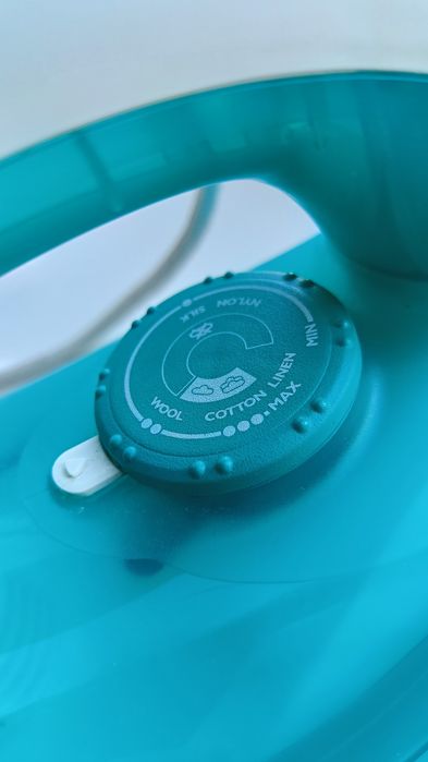 Утюг PHILIPS PowerLife