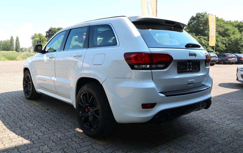 Бампер Jeep Grand Cherokee WK2 2010-2020 разборка гранд запчастини