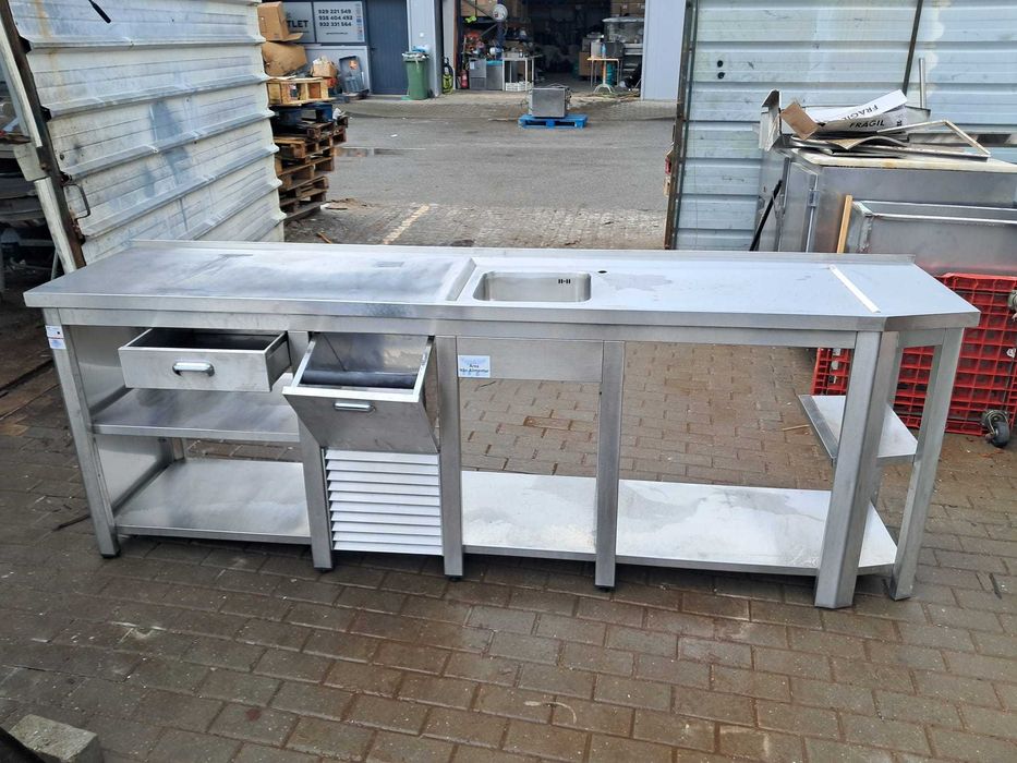 Bancada Industrial em Inox com Lava-Louça Integrado