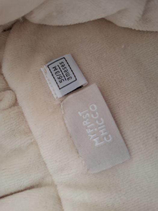 Fato Pêlo Beje CHICCO - Extremamente Fofo