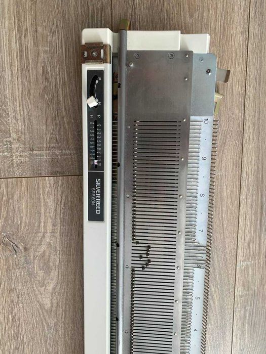 Вязальна машина,професійна Silver Reed SK-280