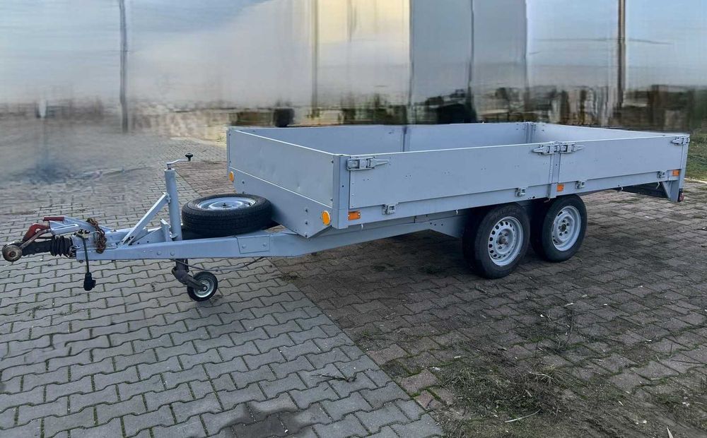 przyczepka samochodowa HUSTY