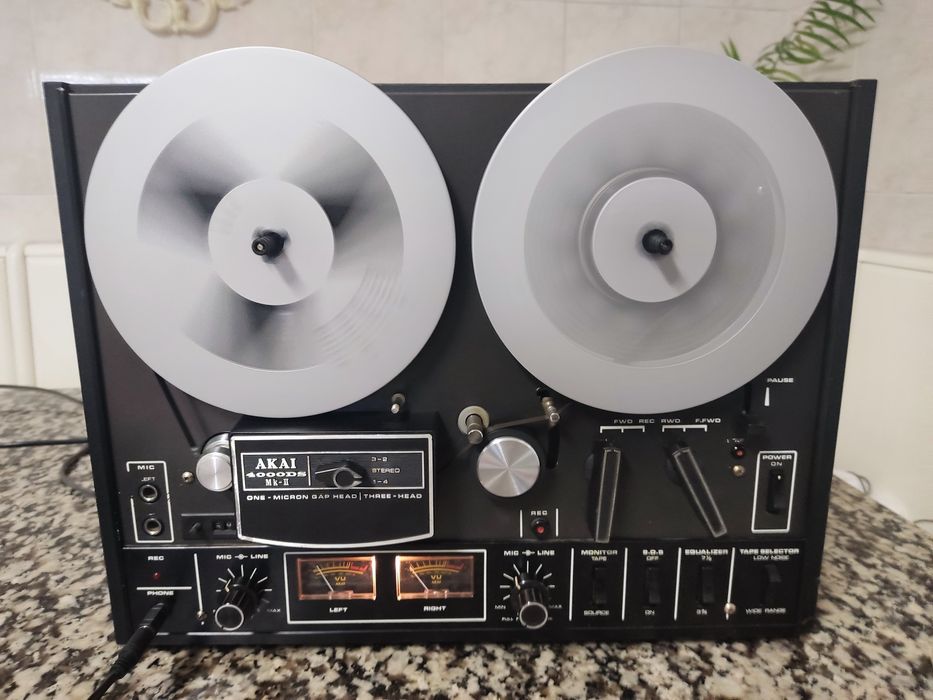 Akai 4000 DS MK II Black Edition