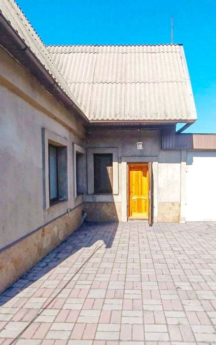 Є- ВІДНОВЛЕННЯ, ВАУЧЕР- ТАК! ПРОДАЖ 2поверх.будинку ЗАХОДИ/ЖИВИ. 3 санвузли, 2 гаража/утеплений/ вирівняна дільниця