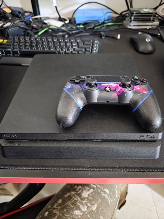 Ps4 Slim Desbloqueado + 47 jogos + controle novo!