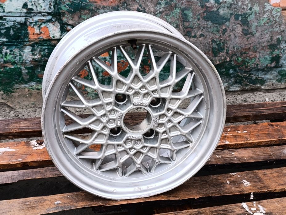 Литой диск титановый, R 13 , легкосплавный