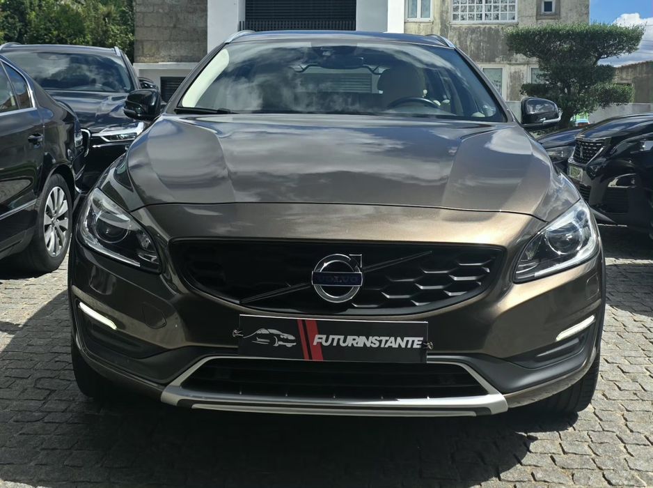 Volvo V60 Cross Country 2.0 D4 Pro Full Extras