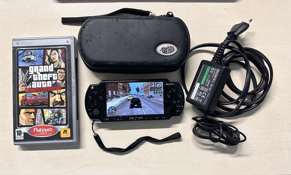 Консоль Sony Psp 2004 + гра GTA
