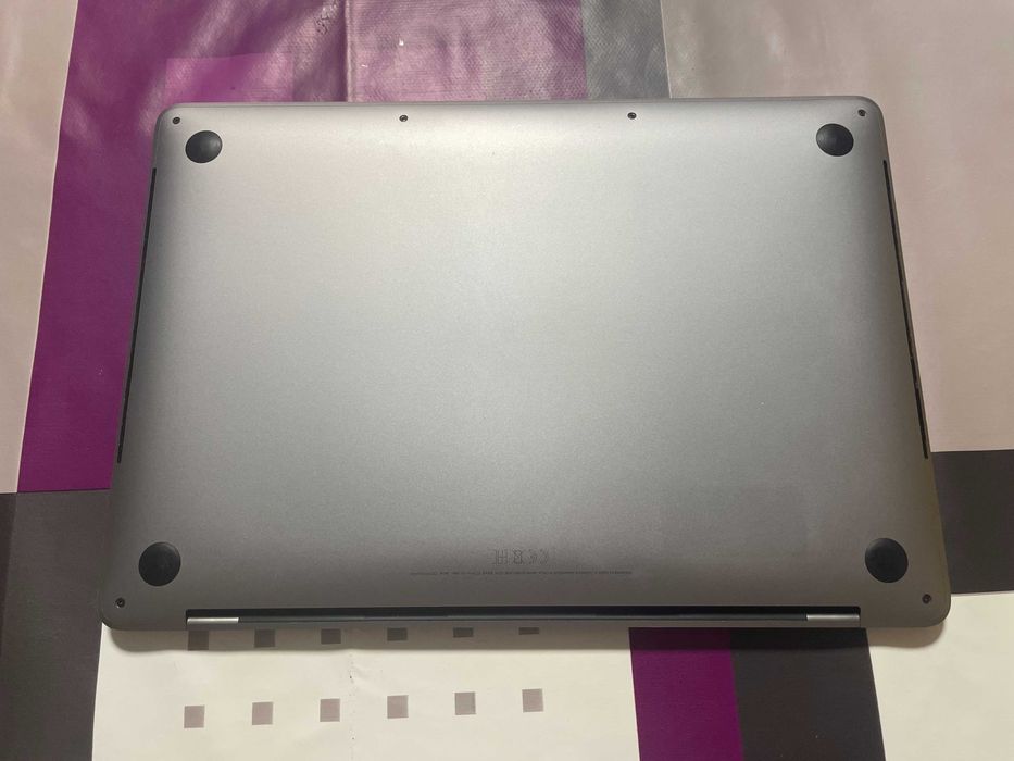 Macbook Pro 13,2 com Touchbar | 16GB | 512 GB