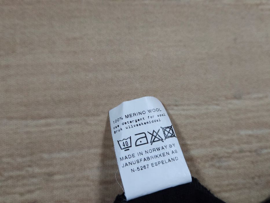 JANUS Bluzka 100 % Wełna Merino Czarna Damska r. M