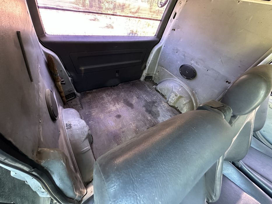 Продам Mercedec Vito 2001 год 2,2 дизель