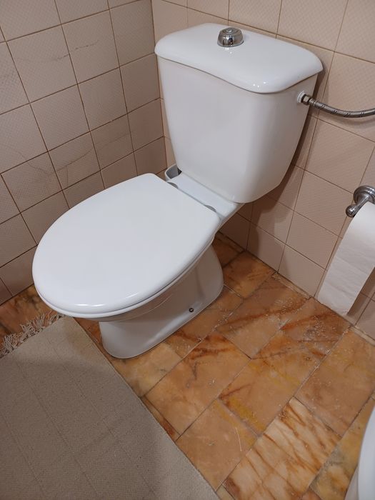 Conjunto de casa de banho "Valadares"