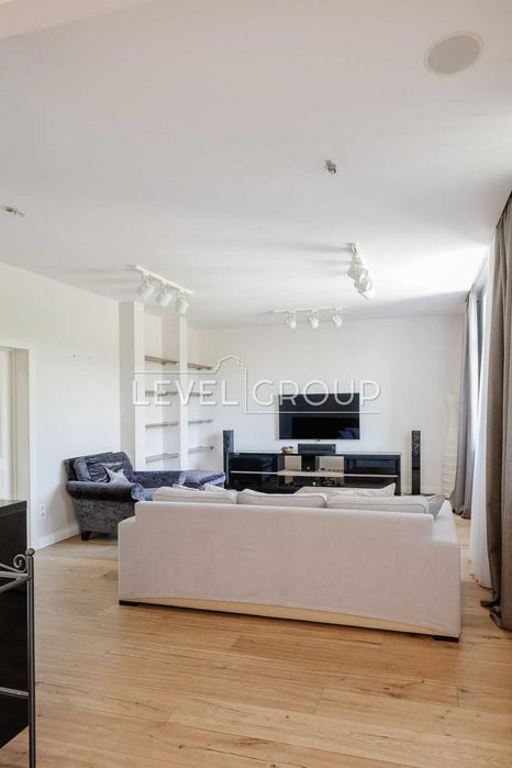 ЖК Пори року (Времена года) 3-к з якісним ремонтом