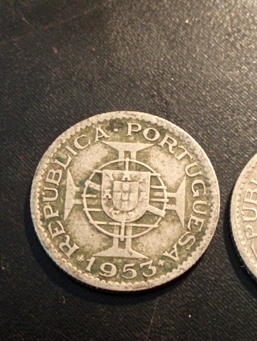 moeda de 2,5 escudos  - Angola 1953 - Cupro Niquel
