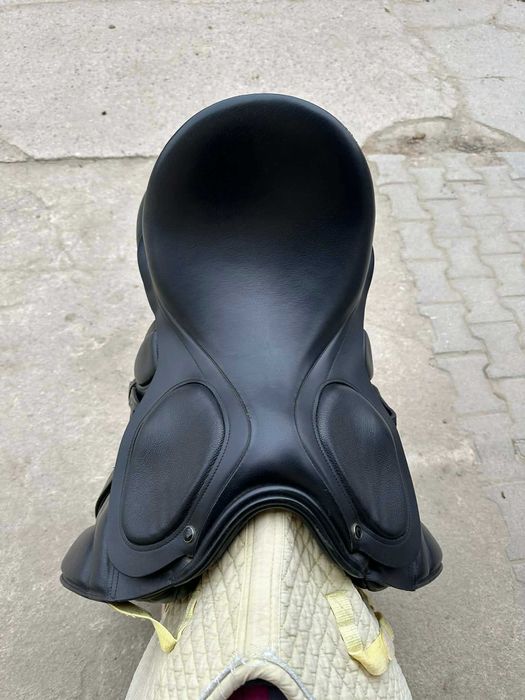 Siodło ujeżdżeniowe