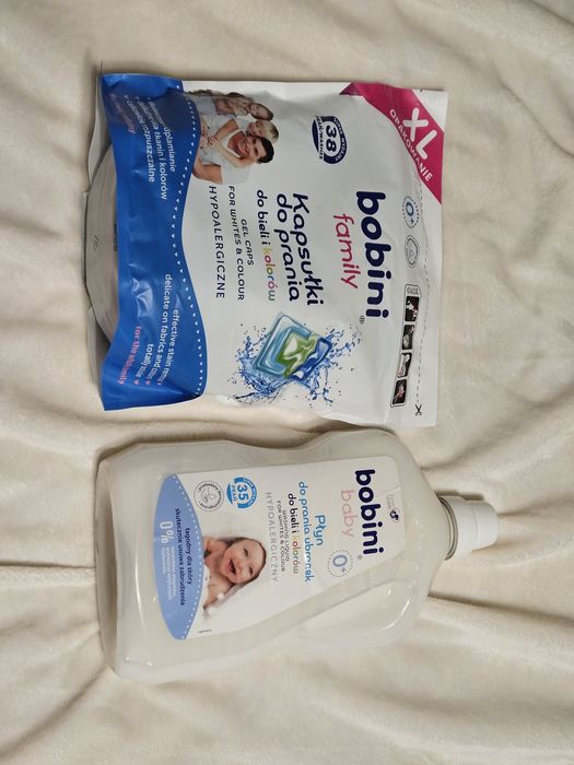 Bobini kapsułki do bieli  i kolorów 38 sztuk  oraz Płyn do prania 2.5l