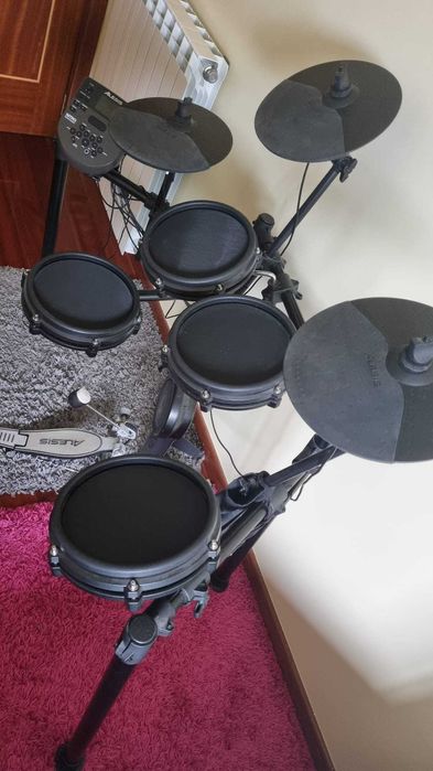 Bateria eletrónica Alesis Nitro