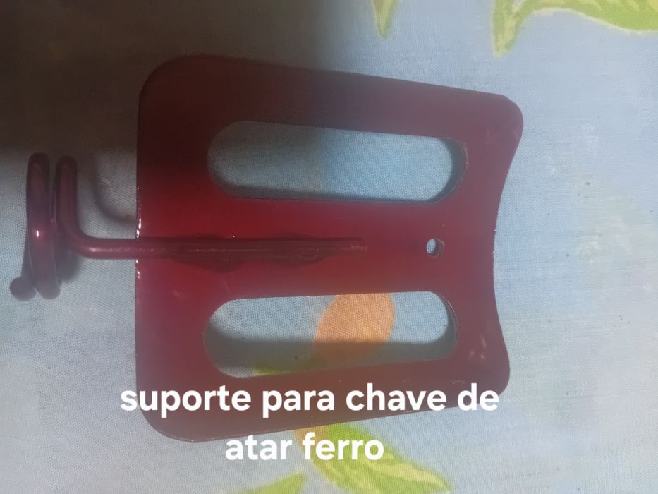 Suporte para chave de atar ferro
