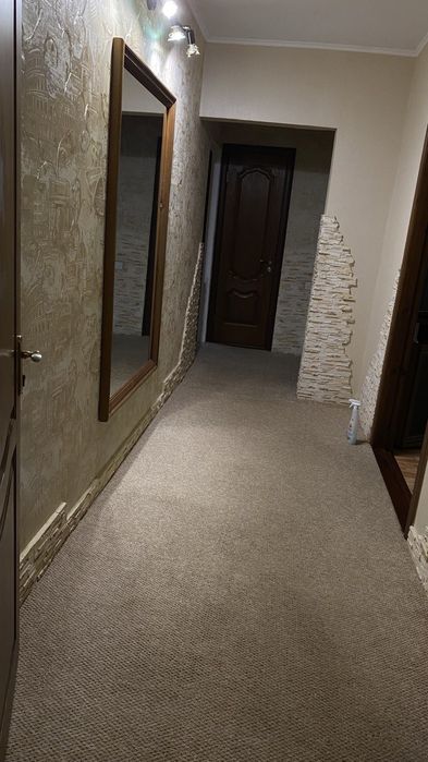 Продаж 3к квартира м-н Сонячний 37