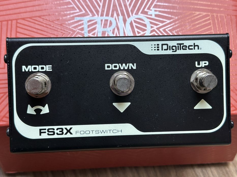 Digitech trio band +