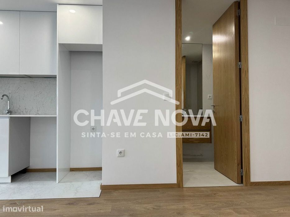 Apartamento T2 novo c/ 2 lugares de Garagem no Porto (Bessa)