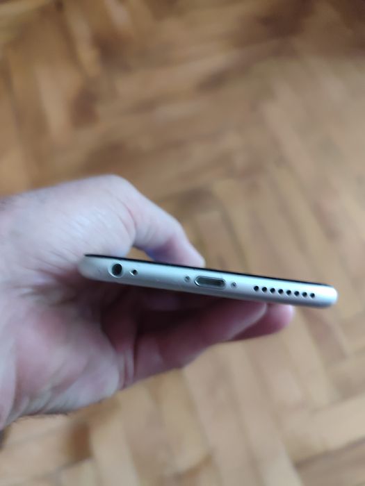 iPhone 6 S plus.