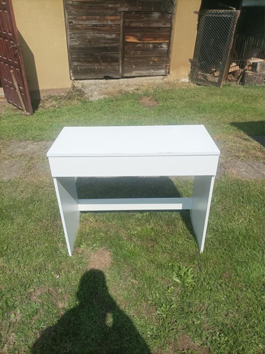 Biurko toaletka biala