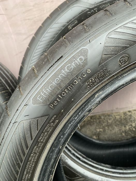 215/50/17 Good year  2 шт