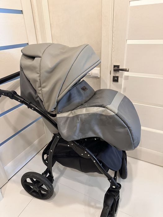 Коляска 2 в 1 Victoria Gold Classic E 20, екошкіра Сірий