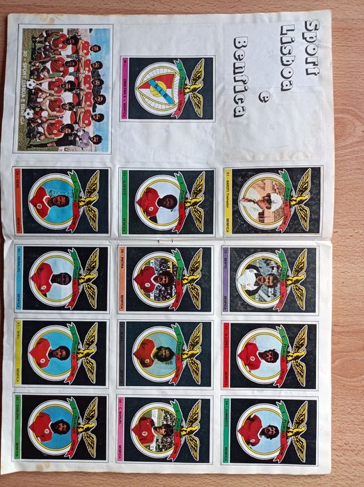 Caderneta cromos futebol e juventude 80/81