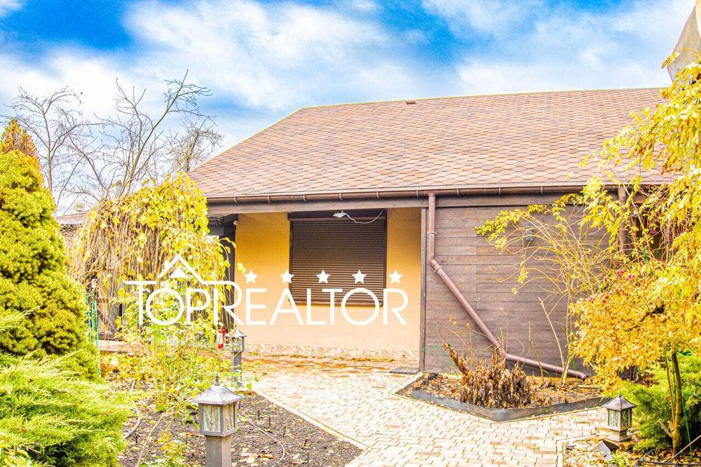 Продаж 2-пов. будинку з сучасним ремонтом за церквою на вул.Дерев'янка