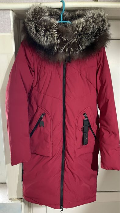 Пуховик з натуральним хутром