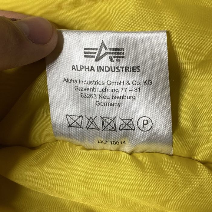 Парка Бомбер alpha industries N-2B