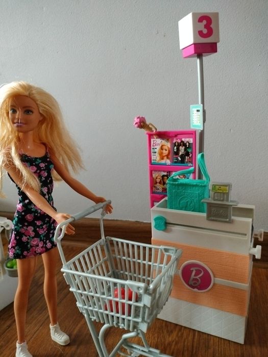 Barbie supermarket