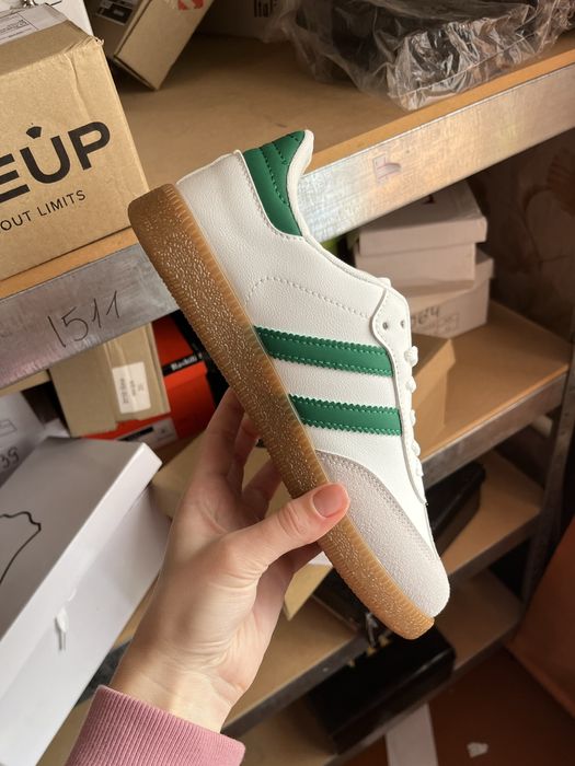 ЛІКВІДАЦІЯ СКЛАДУ! Жіночі білі шкіряні кеди кросівки з полосками