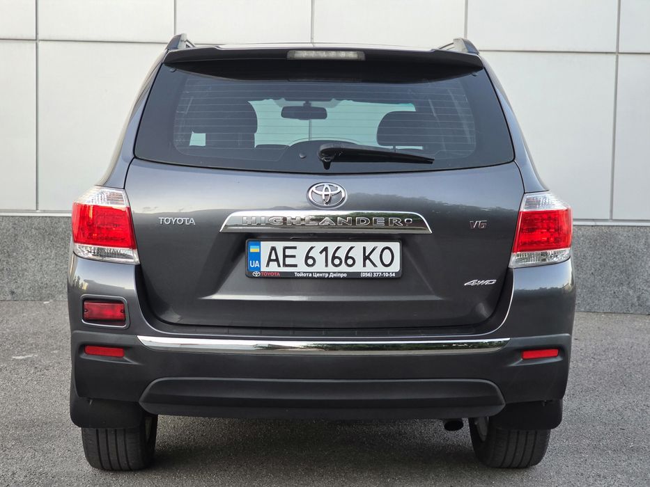 Продам свою Toyota Highlander 3.5л - 2011г