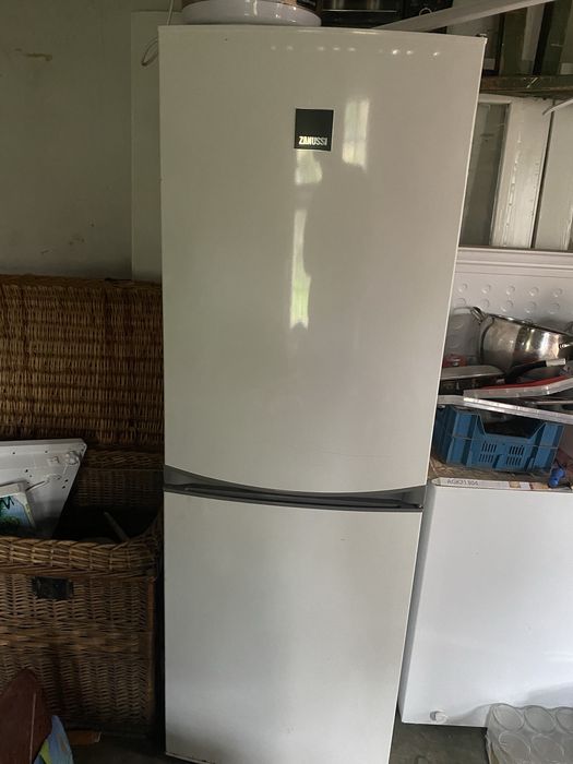 Холодильник ZANUSSI