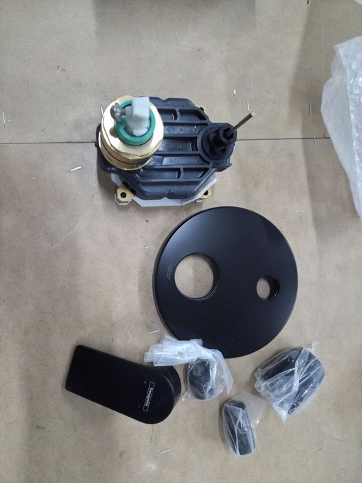 Bateria podtynkowa Hansgrohe czarny mat