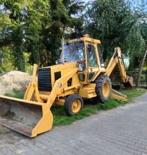 Koparko-Ładowarka CAT