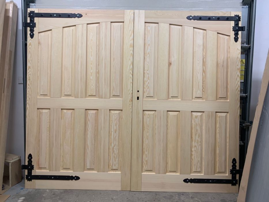 Drzwi KRIS garażowe drewniane zewnętrzne  NA KAŻDY WYMIAR C.POLSKA