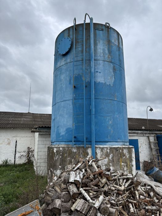 Продам бочку 38 кубів