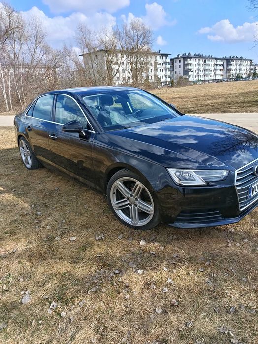 Audi A4 B9 2017 rok .