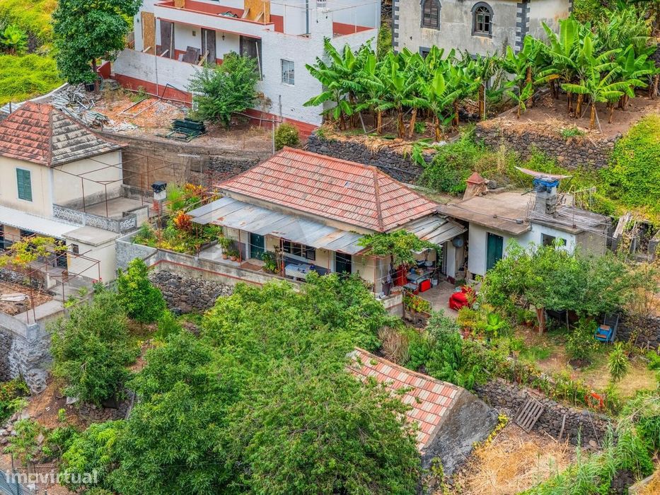 Moradia T2, Ribeira Brava, Com Palheiro