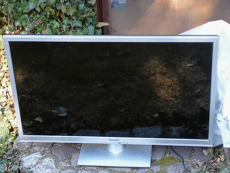 Telewizor Panasonic TX-L32B6ES LED + dekoder DVB-T2